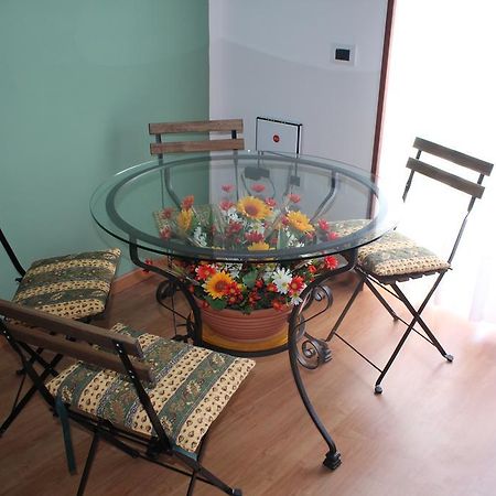 Appartamento Casa del Girasole Napoli Esterno foto