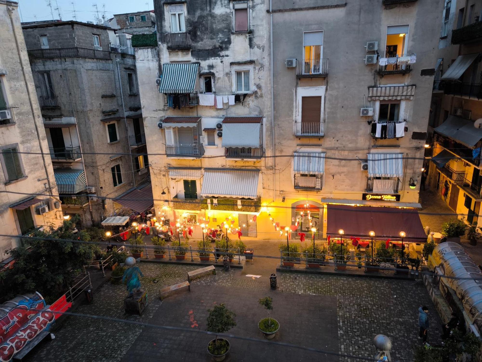 Appartamento Casa del Girasole Napoli Esterno foto